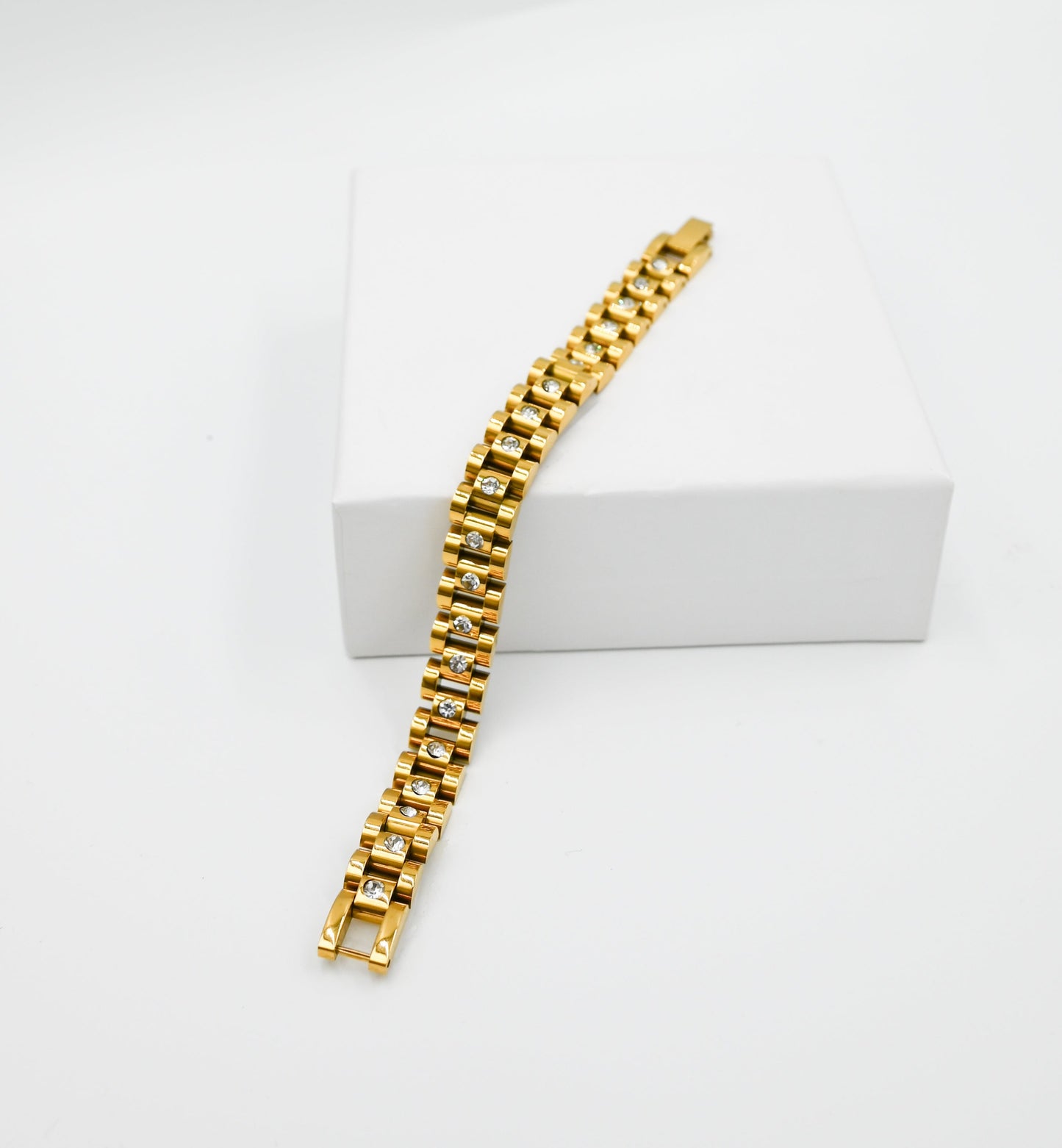 watch link style bracelet lengthwise