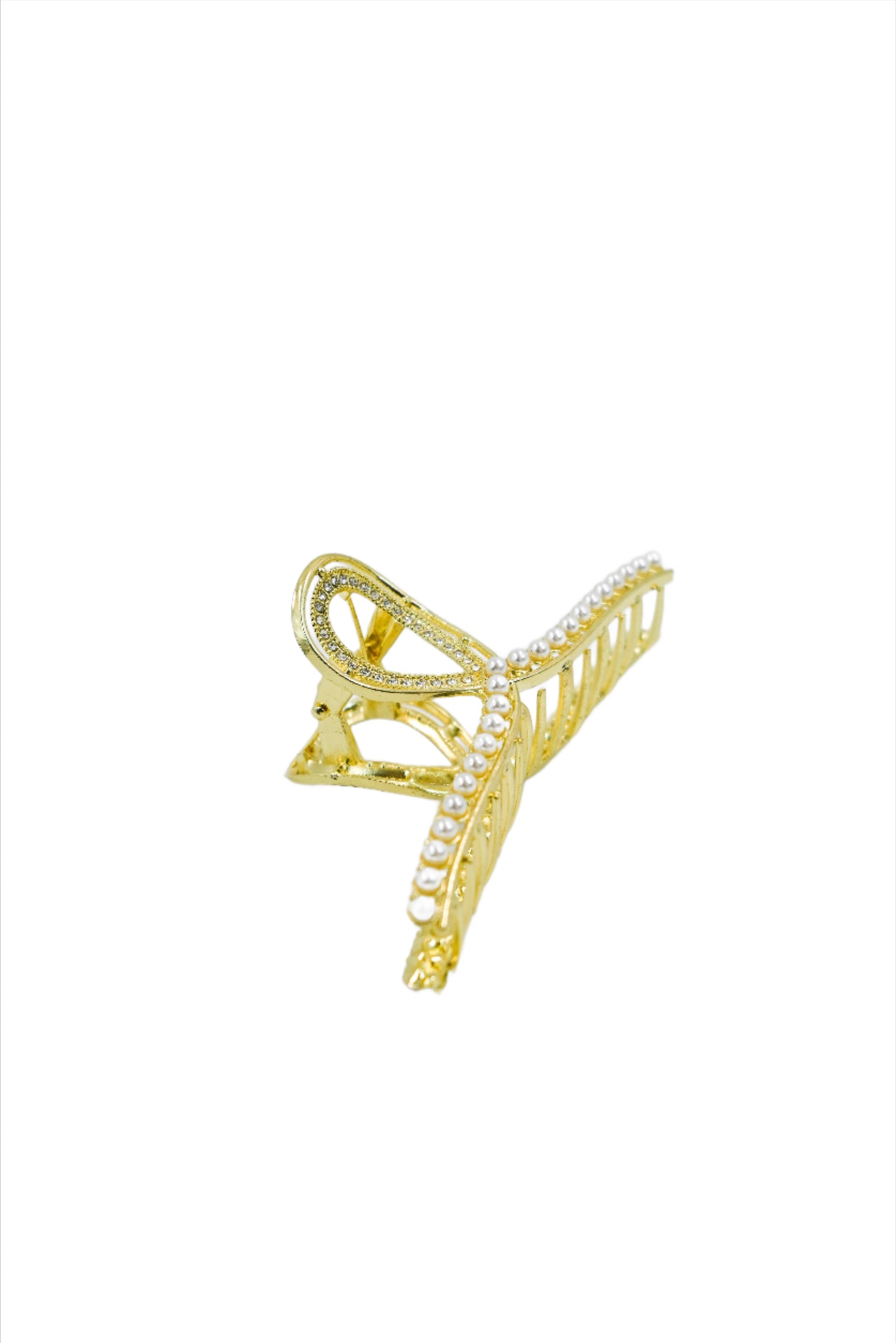 claw clip with pearl accents