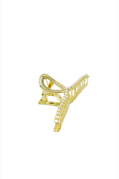 claw clip with pearl accents