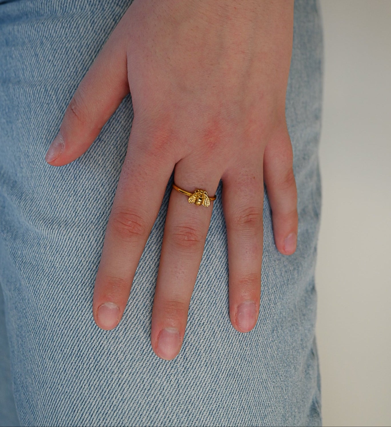 Honey Bee Ring