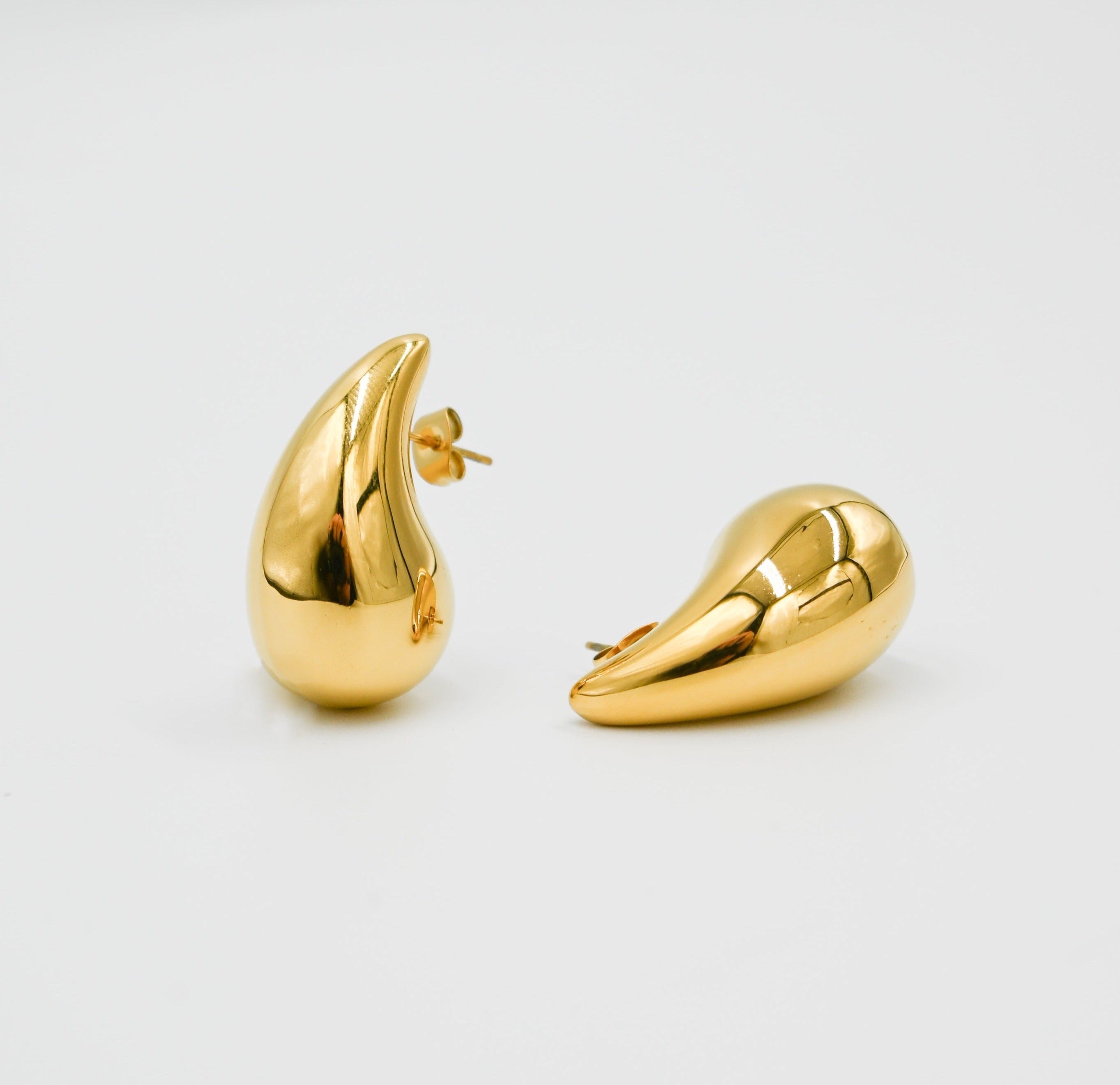 OPTIMIZE_BACKUP_PRODUCT_chunky bottega tear drop style earring in gold